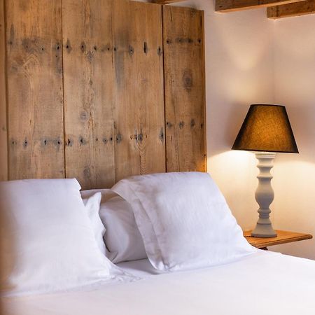 Hotel Emblematico La Casa De Los Naranjos อาริอา ภายนอก รูปภาพ